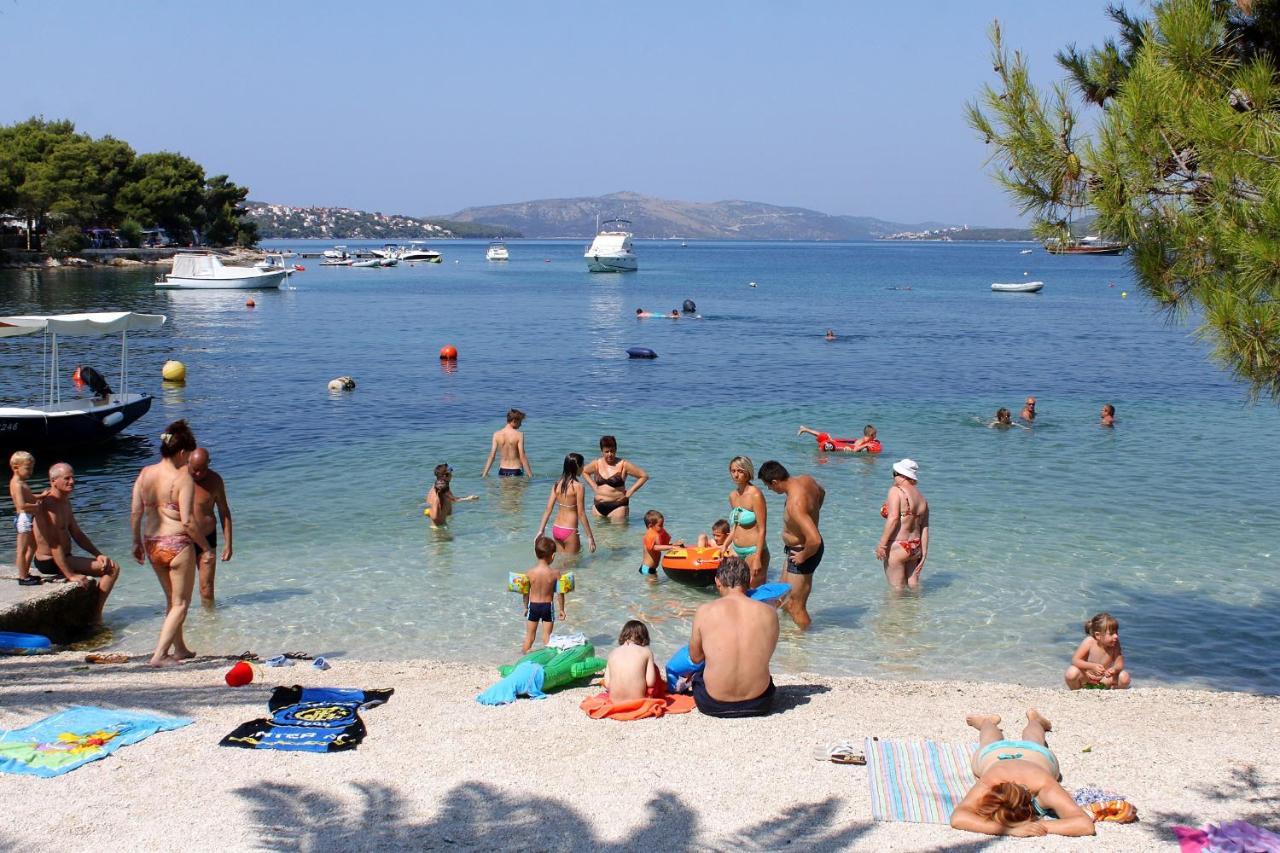 Apartments By The Sea Trogir - 11895 Buitenkant foto